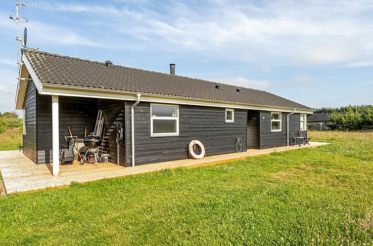 Vakantiehuis "Sulki" - 3.5km from the sea