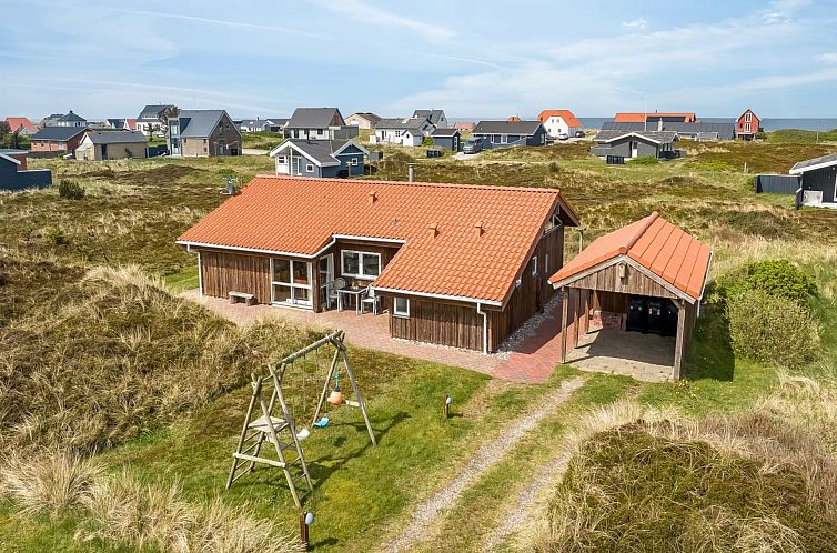 Guest house 0142206 - Holiday property North Jutland - Vakantiehuis "Hughe" - 200m from the sea