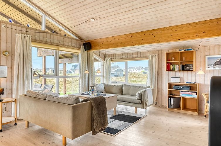 Vakantiehuis "Hughe" - 200m from the sea