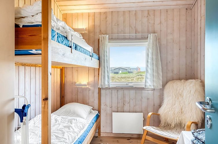 Vakantiehuis "Hughe" - 200m from the sea