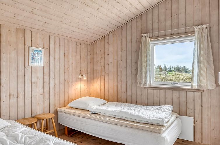 Vakantiehuis "Hughe" - 200m from the sea