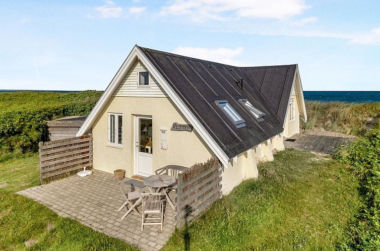 Vakantiehuis "Ebba" - 25m from the sea