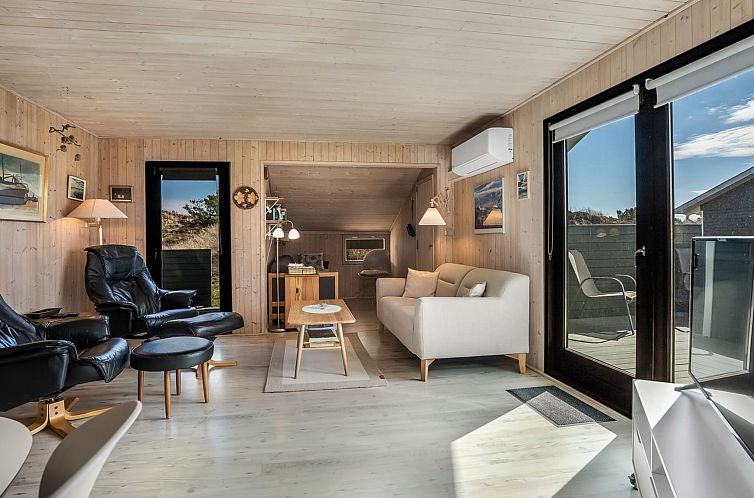 Vakantiehuis "Ebba" - 25m from the sea