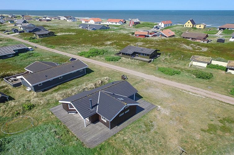 Vakantiehuis "Tecumseh" - 150m from the sea