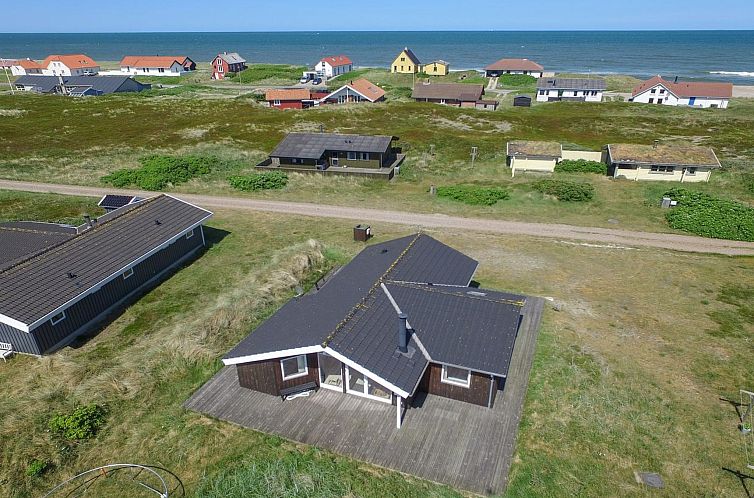 Vakantiehuis "Tecumseh" - 150m from the sea