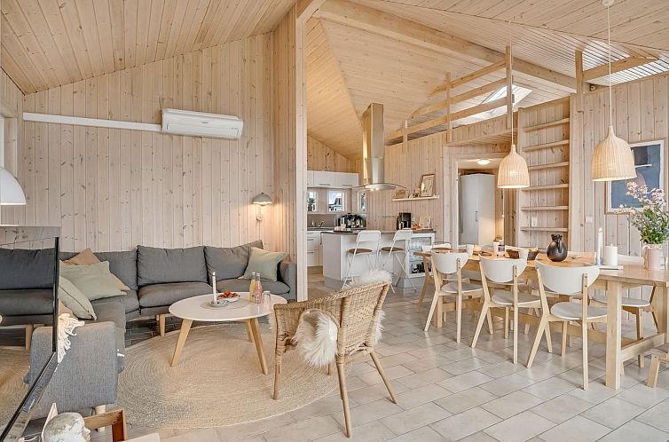 Vakantiehuis "Tecumseh" - 150m from the sea