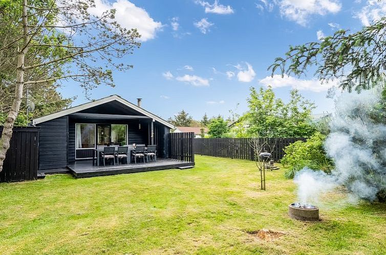 Vakantiehuis "Jukka" - 2km from the sea