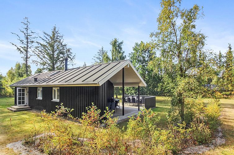 Vakantiehuis "Santtu" - 600m from the sea