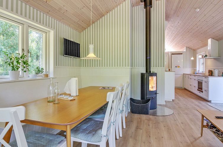 Vakantiehuis "Santtu" - 600m from the sea