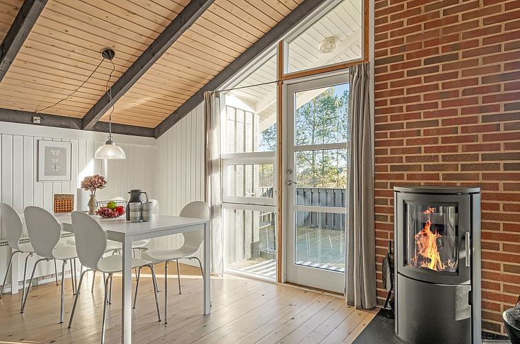 Vakantiehuis "Eliana" - 350m from the sea