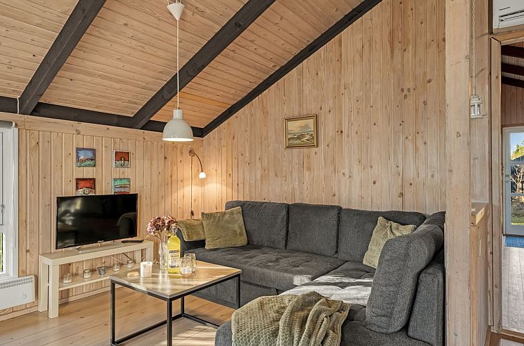 Vakantiehuis "Eliana" - 350m from the sea