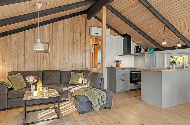 Vakantiehuis "Eliana" - 350m from the sea