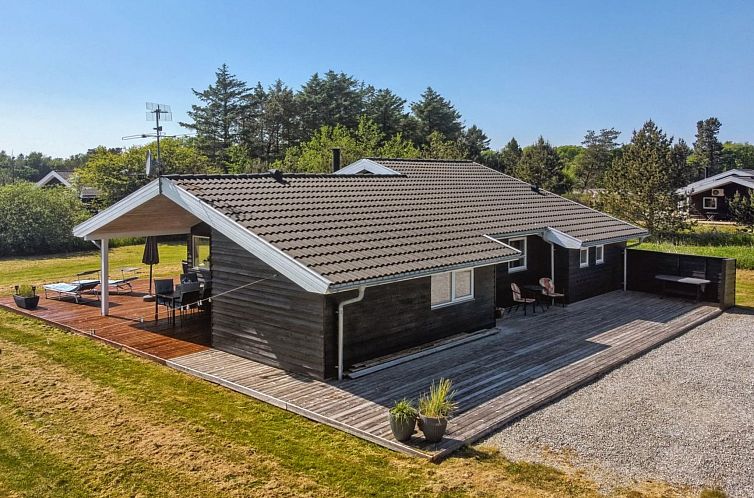 Vakantiehuis "Hampus" - 500m from the sea