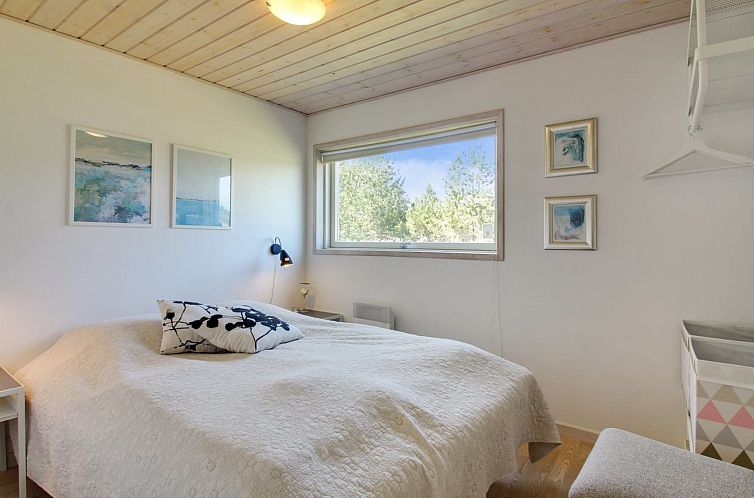 Vakantiehuis "Hampus" - 500m from the sea