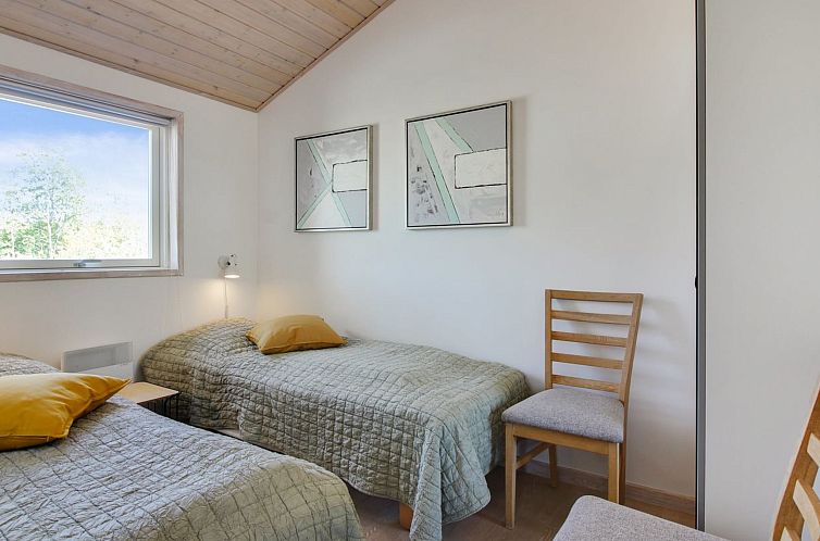 Vakantiehuis "Hampus" - 500m from the sea