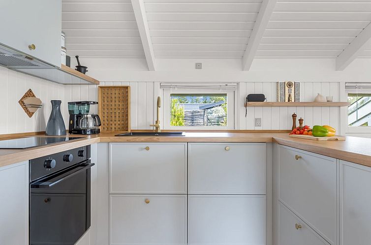 Vakantiehuis "Santeri" - 180m from the sea
