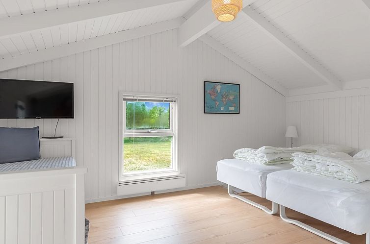 Vakantiehuis "Santeri" - 180m from the sea