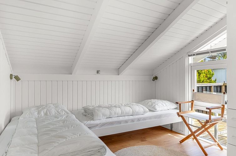 Vakantiehuis "Santeri" - 180m from the sea