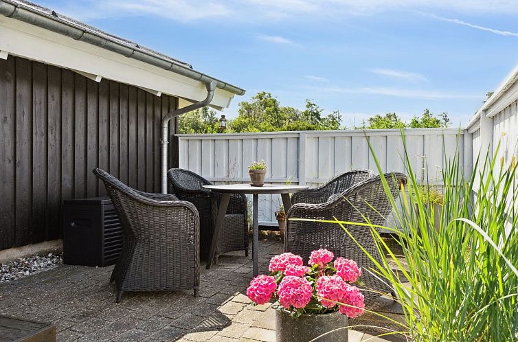 Vakantiehuis "Santeri" - 180m from the sea