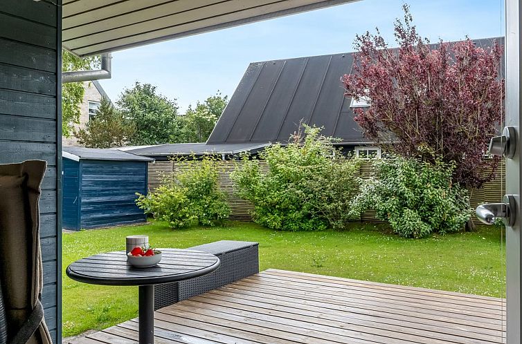 Vakantiehuis "Tinka" - 100m from the sea