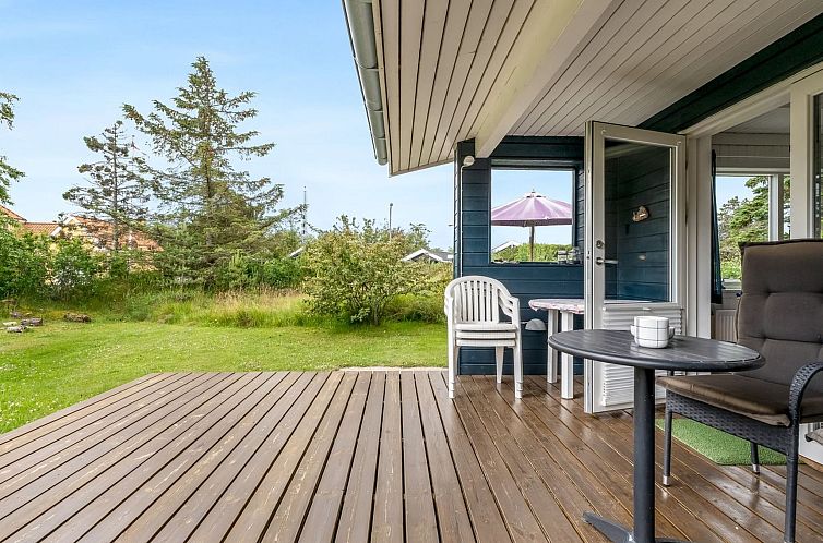 Vakantiehuis "Tinka" - 100m from the sea