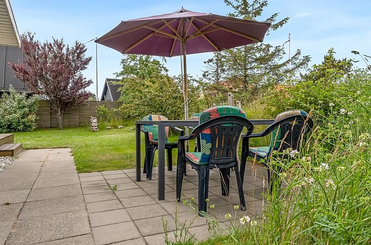 Vakantiehuis "Tinka" - 100m from the sea