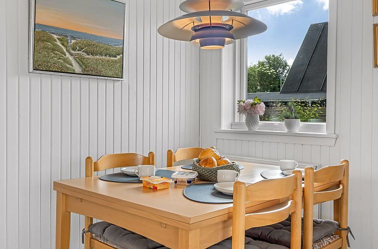 Vakantiehuis "Tinka" - 100m from the sea