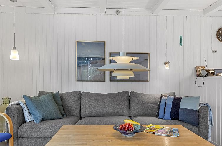 Vakantiehuis "Tinka" - 100m from the sea
