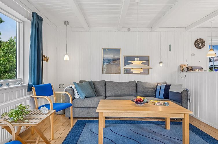 Vakantiehuis "Tinka" - 100m from the sea