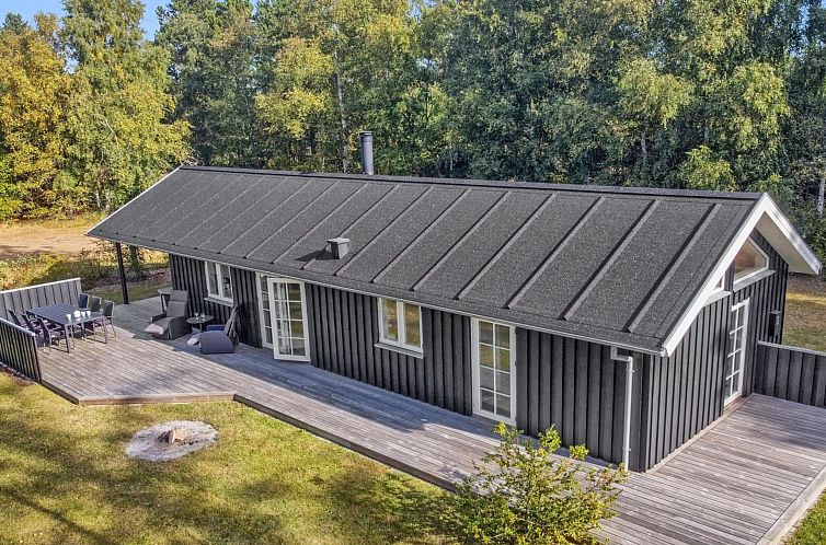 Vakantiehuis "Santtu" - 600m from the sea