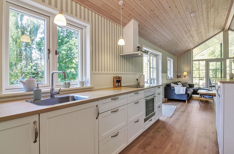 Vakantiehuis "Santtu" - 600m from the sea