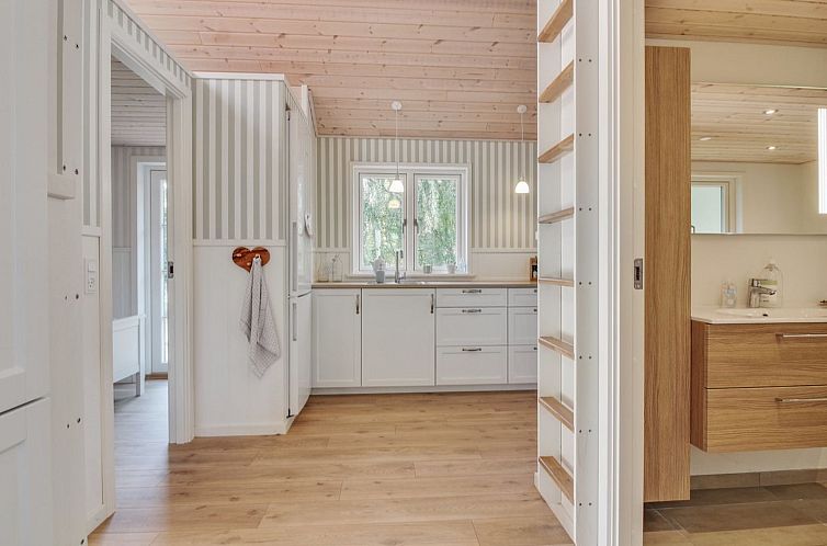 Vakantiehuis "Santtu" - 600m from the sea