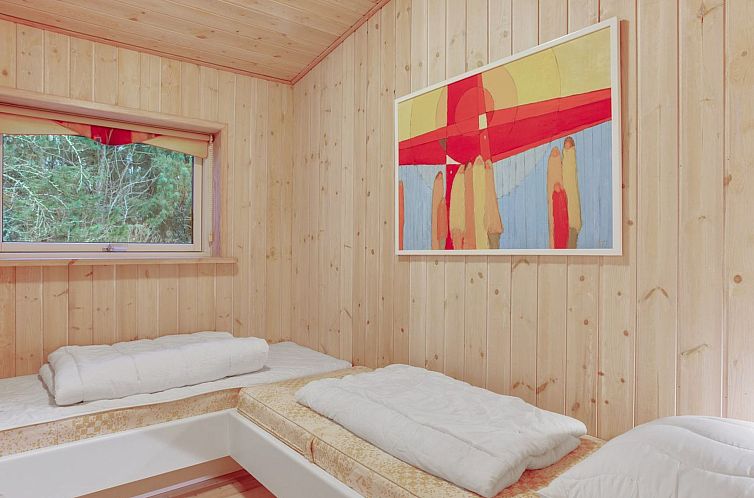 Vakantiehuis "Eljena" - 600m from the sea