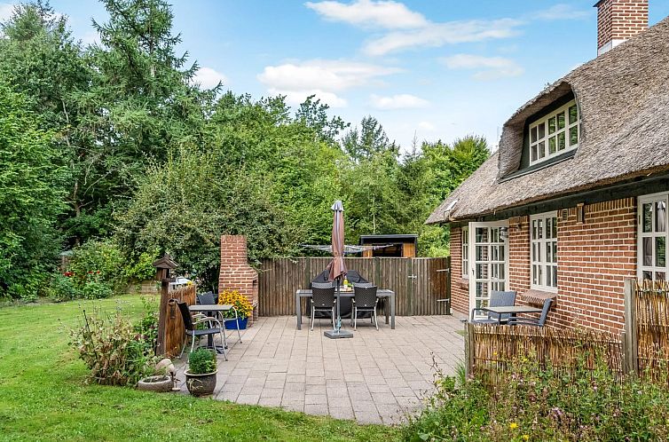 Vakantiehuis "Hilaria" - 2.1km from the sea