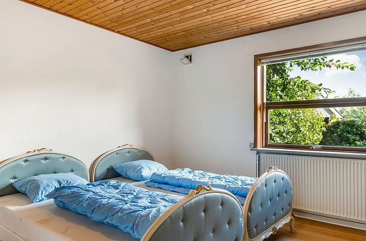 Vakantiehuis "Ilmo" - 1.9km from the sea