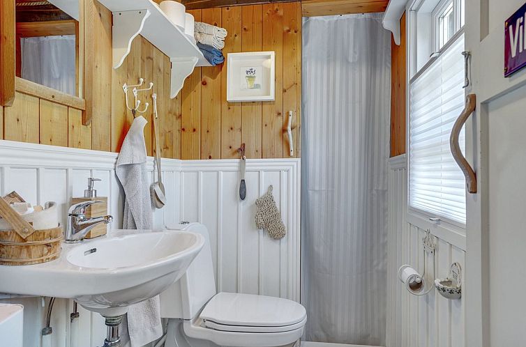 Vakantiehuis "Othinkarl" - 1km from the sea