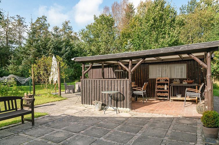 Vakantiehuis "Arnborg" - 2km from the sea