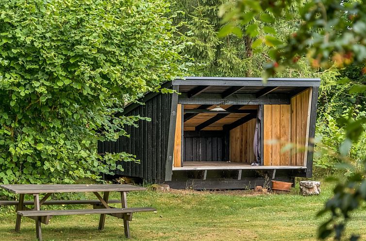 Vakantiehuis "Hilaria" - 2.1km from the sea