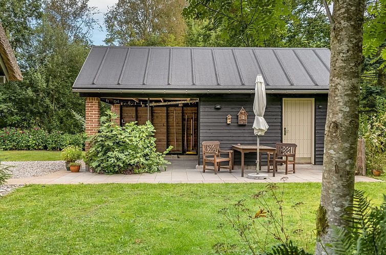 Vakantiehuis "Hilaria" - 2.1km from the sea