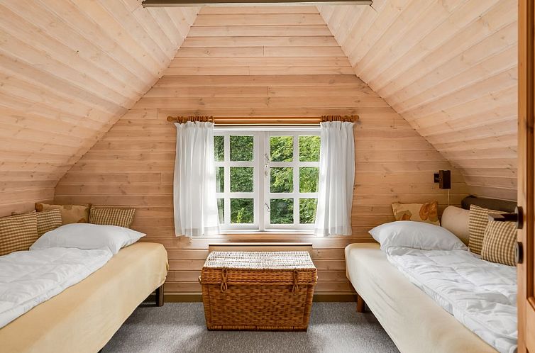 Vakantiehuis "Hilaria" - 2.1km from the sea