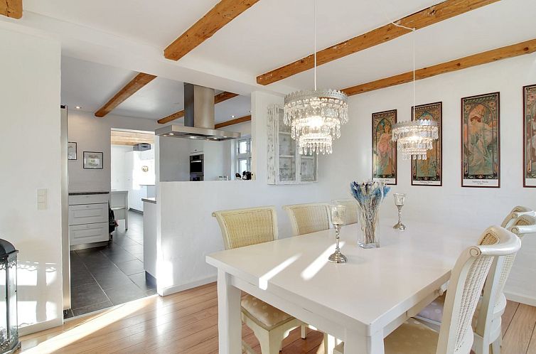 Vakantiehuis "Iara" - 6km from the sea