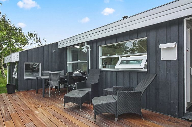 Vakantiehuis "Ilmo" - 950m from the sea