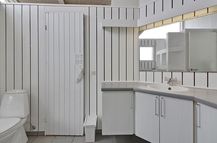 Vakantiehuis "Ilmo" - 950m from the sea