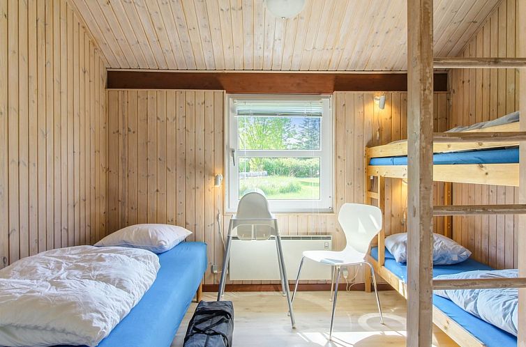 Vakantiehuis "Menka" - 1.3km from the sea