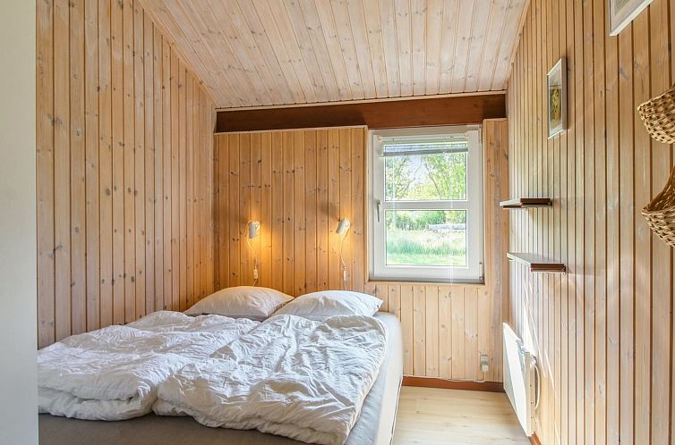 Vakantiehuis "Menka" - 1.3km from the sea