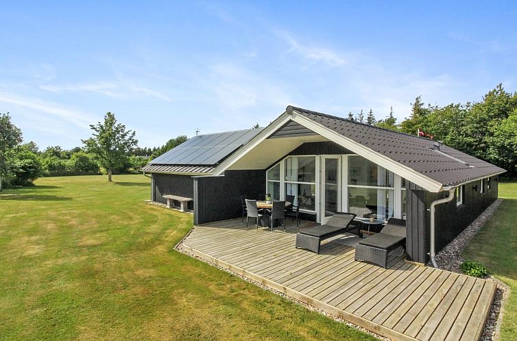 Vakantiehuis "Harmen" - 1.1km from the sea