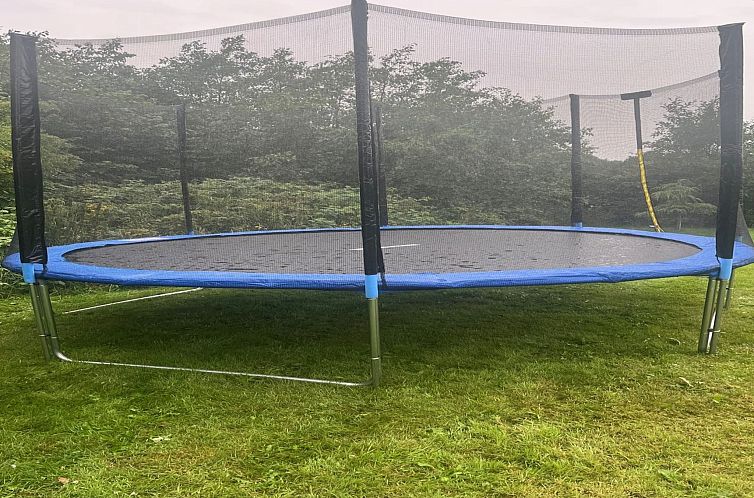 Vakantiehuis "Harmen" - 1.1km from the sea