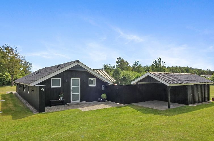 Vakantiehuis "Harmen" - 1.1km from the sea