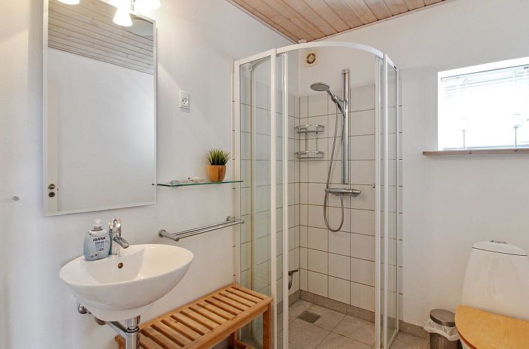 Vakantiehuis "Othelia" - 1.8km from the sea