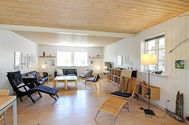 Vakantiehuis "Othelia" - 1.8km from the sea